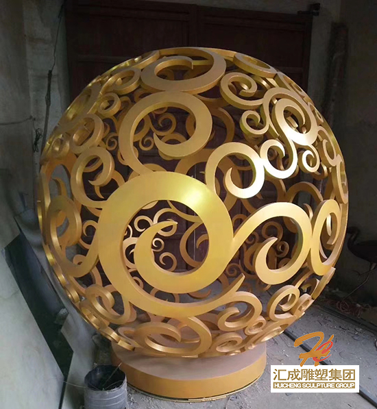 不銹鋼鏤空球雕塑